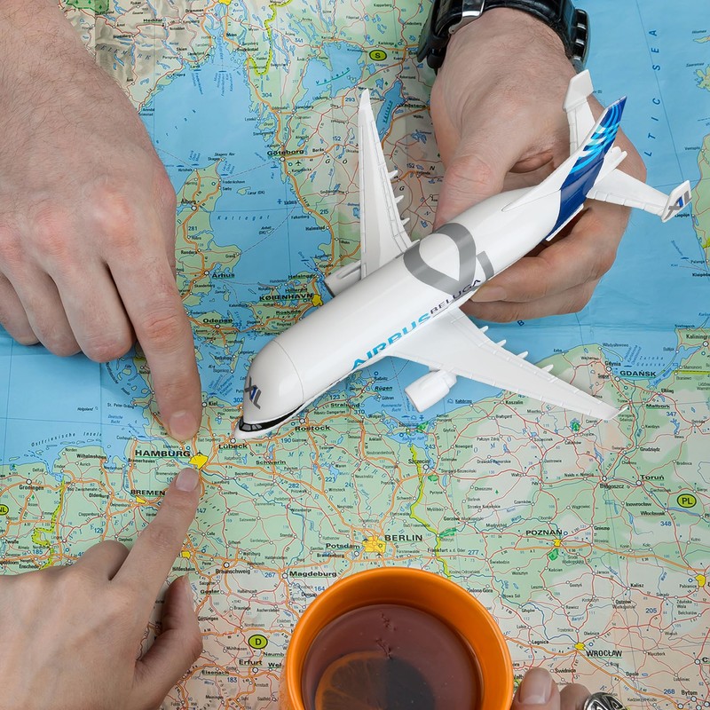 Busyflies 1/300 Great White Whale Model Alloy Model for Collection