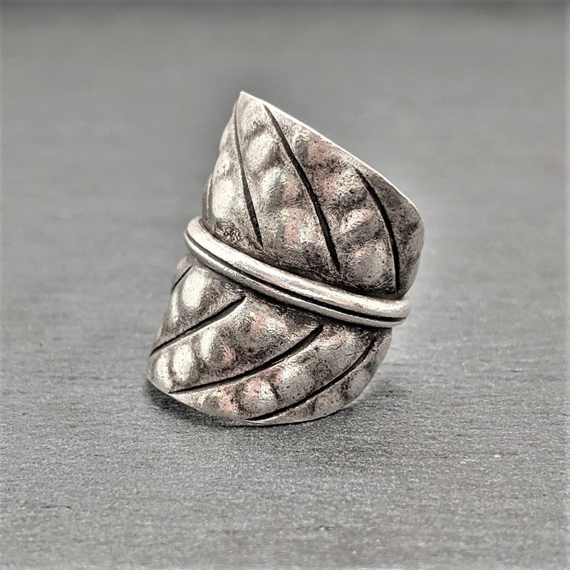 81stgeneration Women .999 Pure Silver Karen Hill Tribe Leaf Textured