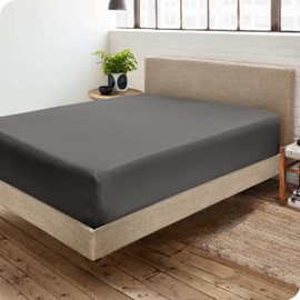 Fitted Bottom Sheet California King Size - Premium 1800 Microfiber - Ultra-Soft Hotel Luxury - Deep Pocket - Durable and Long Lasting - Cal King Fitted Sheet (California King, Grey)