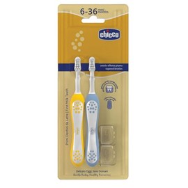 Chicco Pack 2 cepillos de dientes para bebés 6-36 meses, cerdas suaves para encías, mango antideslizante.