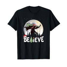 Believe Bigfoot Sasquatch Yeti Santa Hat Christmas Xmas Men T-Shirt