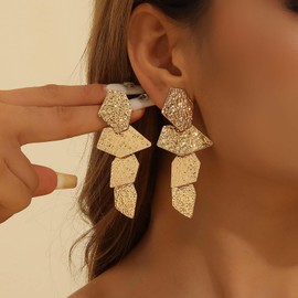 Xduargs Boho Metal Irregular Earrings Irregular Geometric Drop Earrings Gold Metal Hammered Earring Exaggerated Statement Earring for Women
