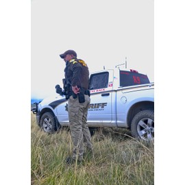 Heros Pride Radio Holder With Swivel - Universal Fit - Ballistic, Black