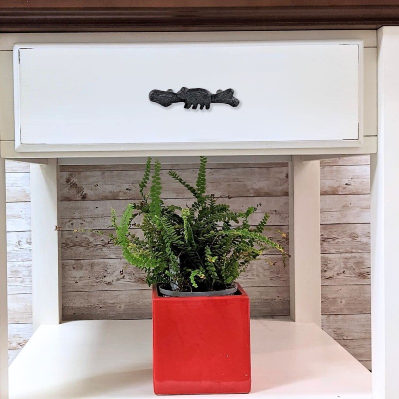 BestGiftEver Drawer Pulls with Black Bear Design - Rustic Cast