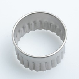 Patissiere 18 – 8 Flower 抜型 70 X H45 PP – 584