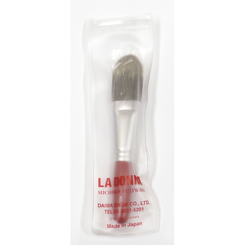 Produced by Michiko Fujiwara Highlight Brush Highlight Brush No. 3