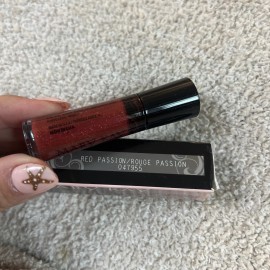 Mary Kay Nourishine Plus Lip Gloss Red Passion #047955 Full Size New