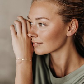 Canaria Italian 3-3.5mm Cultured Pearl and Heart Station Bracelet in 10kt Yellow Gold. 7 inches