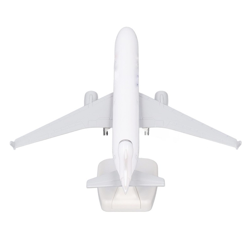 Exquisite Diecast Airliner Model Alloy Simulated Passenger Plane Model with
