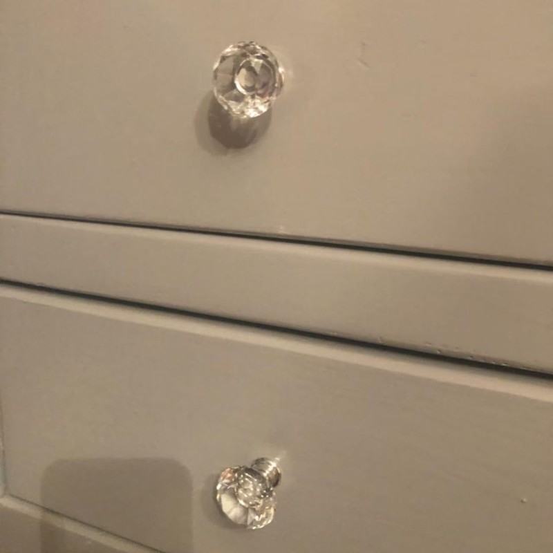Clear Crystal Drawer Knobs, Diamond-Shaped Acrylic Cabinet Knobs Pulls for