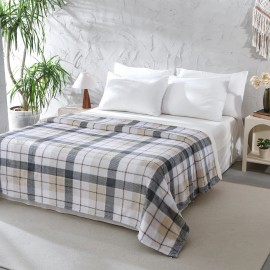 Mainstays Super Soft Plush Blanket, Brown Plaid, Twin, Adult/Teen