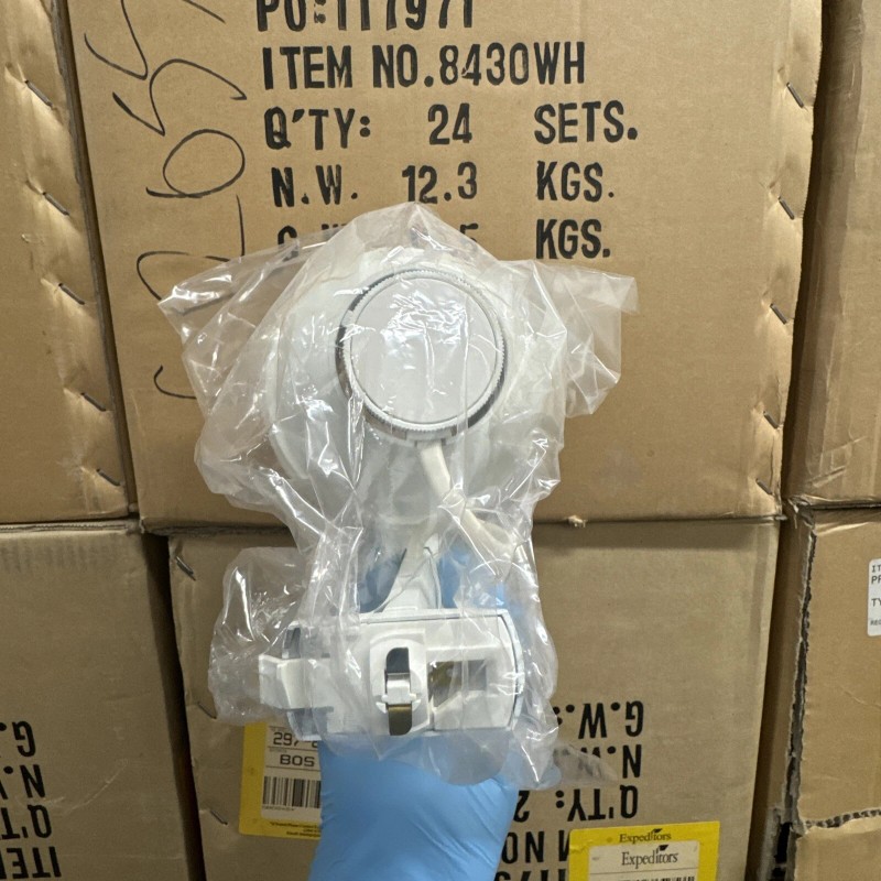 Lytespan PAR30-75W MAX LYTESPAN TRACK LIGHTING 8430WH (23 UNOPENED CASES)