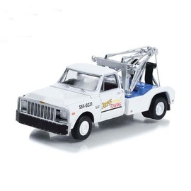 Greenlight 1/64 1969 C-30 Dually Wrecker Jerry's Towing Fall Guy Stuntman Association Series 44965-B