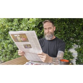 ThinOptics Keychain Readers Rectangular Reading Glasses, Black Case/Purple Frames, 44 mm + 1.5