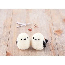 Hamanaka H441-602 Wool Felt Kit, Animal Crossings Made with Needle Felt, Shimanaka