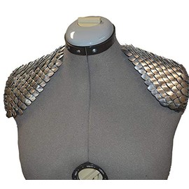 Scale Mail Epaulettes in Knitted Dragonhide Armor - Silver