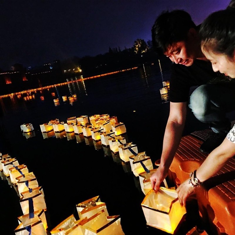 20 Pack Square Chinese Lanterns Wishing, Praying, Floating, River Paper