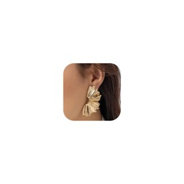 Gold Clip On Earrings for Women Trendy Non Piercing Flower Dangle Earrings Floral Earring 14K Gold Plated Lightweight Earrings for Non-Pierced Ears Fake Earrings Set