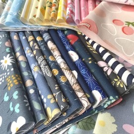 JSJSYO 200pcs 4 x 4 Inches Cotton Fabric Printed Bundle Squares Fabric Patchwork Squares Bundle Sewing Quilting Pre-Cut Quilting Assortment Fabric for DIY Scrapbook Craft Making Supplies