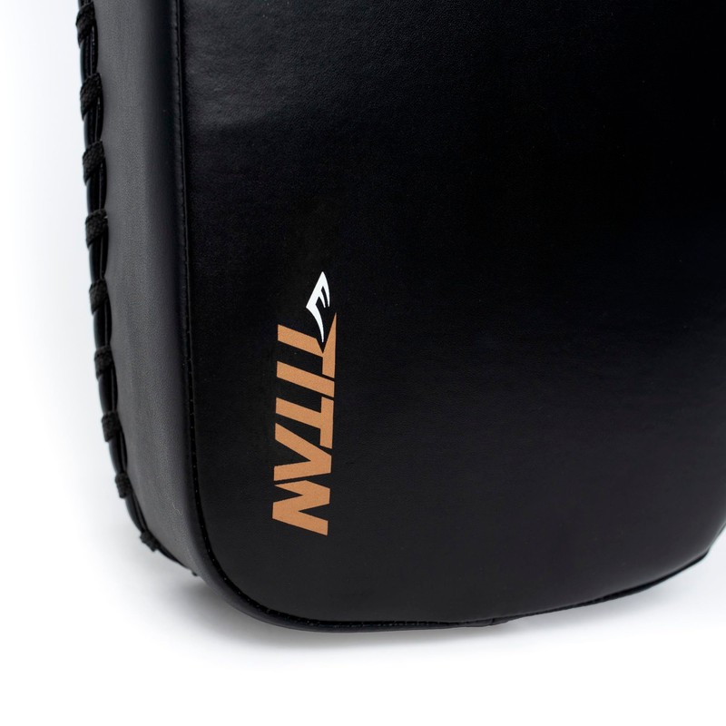 Everlast Titan Thai Pad – Muay Thai Pads for Kickboxing,