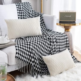 Cushion Covers, Set of 2 Decorative Square Cushion Covers, Velvet Modern Cushion Covers for Couch, Bed, Sofa, Chair, Bedroom, Living Room