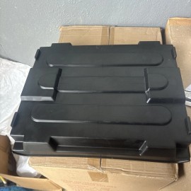 BS Dual Batteries Battery Cover For ISUZU NPR NPR-HD NQR NRR 5.2L 6.0L 3.0L 08-14