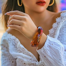 Titayen Acrylic Resin Chunky Bangle Bracelets for Women Multiple Color Acrylic Resin Irregular Geometric Bangle Bracelet Wristband Jewelry (brown)