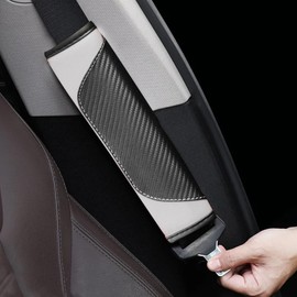 Piburth 2PCS Car Seat Belt Cover, Carbon Fiber Safety Seatbelt Shoulder Strap Covers, Breathable Leather Soft Harness Pad for Car Interior Accessories (Black/White)