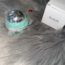 Benefit Steel Rolling Ball Pore Care