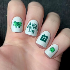Press on Nails Short Length Green Shamrock Letter Design False Nails White French Square St. Patrick's Day Fake Nails 24Pcs Full Cover Glossy Reusable Artificial Acrylic Nails Glue on Nails for Women