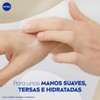 NIVEA Crema Para Manos Piel Seca con Aceite de Almendras,