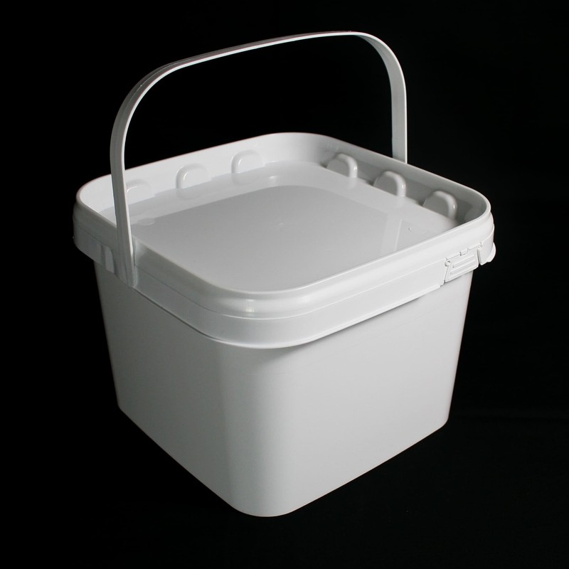Lubrisolve White Rectangular 5 Litre Bucket and Lid