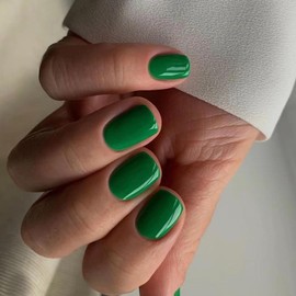 Ceboic 24Pcs Press on Nails French Tips Green False Nails Short Square Glossy Pure Color Fake Nails Artificial Acrylic Full Cover Stick on Nails for Women Girls Manicure Decorations