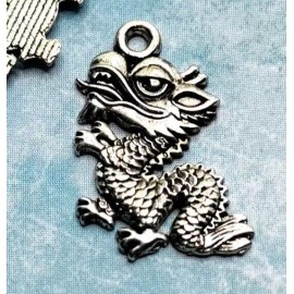 unbrand 10 pieces - Antique Silver Chinese Dragon Charms Pendants