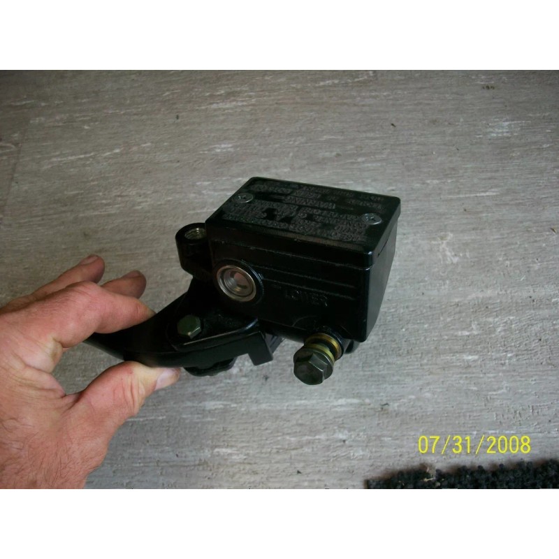 Yamaha NEW! 85-05 YAMAHA vmx1200 V MAX front brake master
