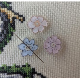 Pastel Flowers Mini Magnetic Acrylic Needle Minder Set