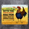 trendaffe - “Bitte Tor geschlossen halten” Metal Sign With Rooster