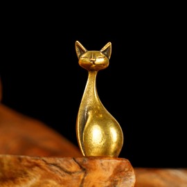 CHOVY Retro Handcrafted Elegant Cat Statue - 100% Solid Brass Desk Sleek Peek-a-Boo Feline in Regal Pose | Vintage Style Collectible Art Piece for Home, Unique Gift for Cat Lovers & Art Collectors