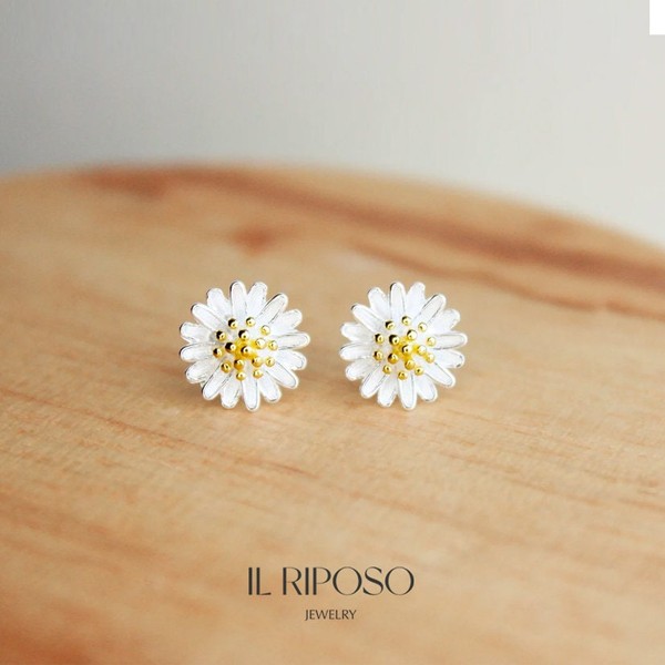 Flower Earrings • Daisy Stud Earrings In Sterling Silver • Minimalist Handmade Jewelry • Gifts for Mom • Gifts for Her - EH3030