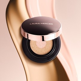 Laura Mercier 로라메르시에 플로리스 뤼미에르 래디언스 퍼펙팅 톤업쿠션세트(케이스선택가능) Laura Mercier Flawless Lumière Radiance Perfecting Tone-Up Cushion Set (Case Option Available)