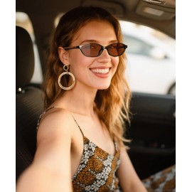 QALLY Retro Oval Womens Sunglasses Cat Eye Sunglasses for Women: Chic 90s Sunnies Lightweight Trendy UV protection Sun Glasses