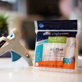 Elmer’s CraftBond Less Mess All-Temp Glue Sticks, 4” x 0.43”, 5 Packs of 24 (120 Glue Sticks)