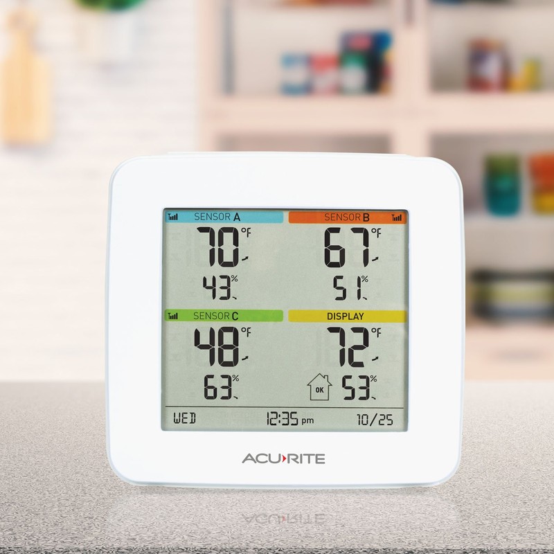 AcuRite 01095M Indoor Temperature & Humidity Station with 3 Sensors,