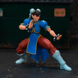 Jada Toys Street Fighter Figur Chun-LI (15 cm) - bewegliche Sammel- und Actionfigur aus Street Fighter 2: The Final Challengers, mit alternativem Kopf, Händen und Zubehör, ab 13 Jahre
