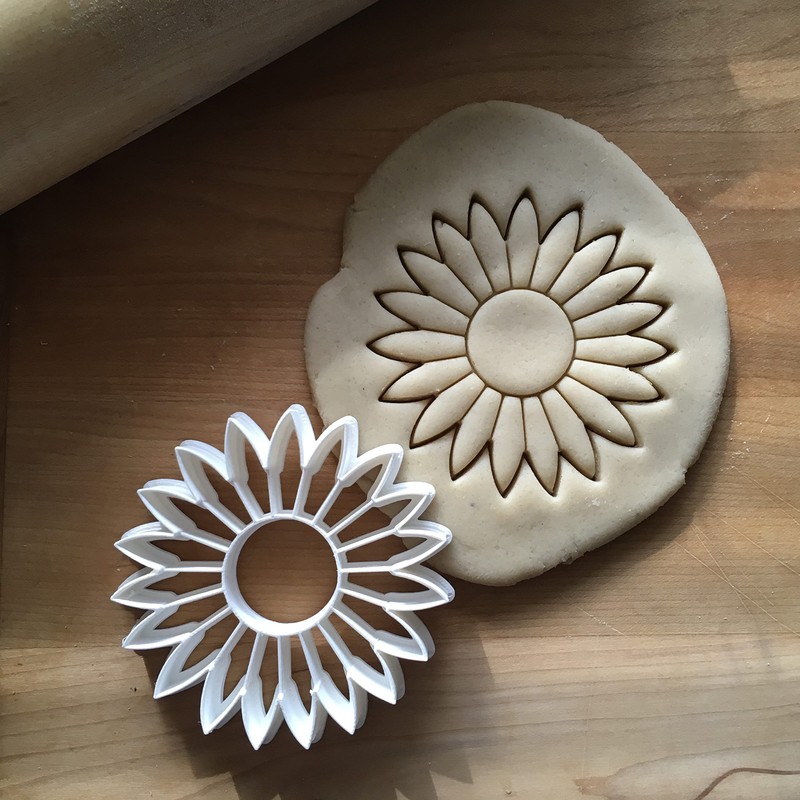 Sweet Prints Inc Sunflower Cookie Cutter - Dishwasher Safe (3")