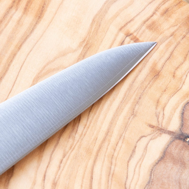 遠藤商事 TKG 包丁 ペティーナイフ サイズ(cm)12 全長(mm)225 質量(g)65 背厚(mm)1.8 ステンレス合金鋼で錆に強く衛生的 刀身とハンドルが一体化構造で丈夫