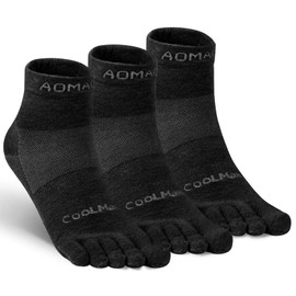 aomagic Men & Women's Five Toe Socks for running hiking,Athletic 5 Toe Socks Lightweight Breathable-Value 3 Packs-Black, Small Quarter Crew