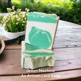 GREEN MACHINE, an artisan bar of lard soap created by Spaulding Estates Soapery. This luxury bar of soap is sold as a 2 pack with each bar weighing 4 ounces.