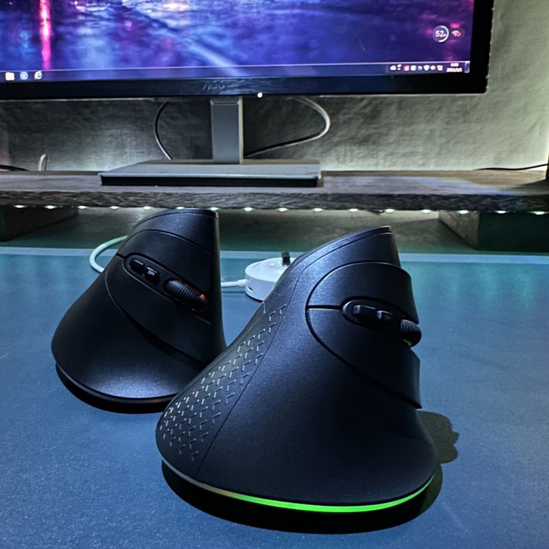 Wireless Dual-mode Mouse 2.4G/BT5.1 Computer Mouse Gaming Mouse Ergonomic Silent