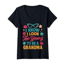 Womens Funny Art for Grandma to Be Gifts for Grammy or Grandmother V-Neck T-Shirt